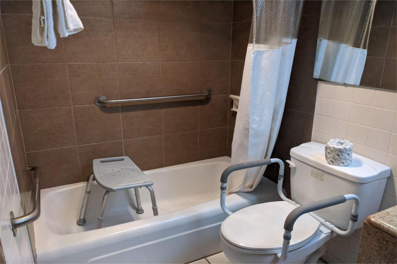 Oyo Hotel Morton East Peoria I-74 Экстерьер фото